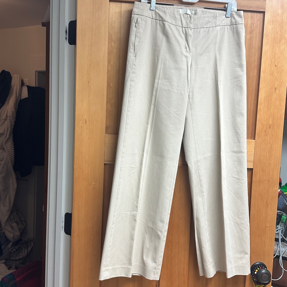 Max Mara low rise Chino khaki pants, size 10, made in Italy EUC